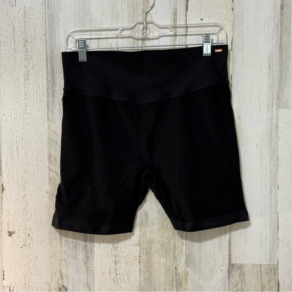 PINK Sport Victoria's Secret Black Athletic Shorts - Picture 2 of 6